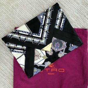 Authentic vintage pattern ETRO clutch